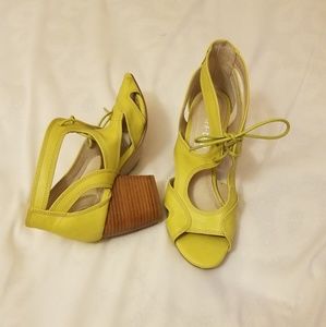 Chelsea crew heeled Sandal.